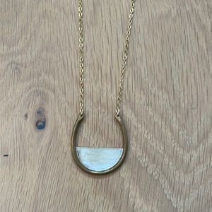 Funky Horseshoes Shaped Necklace